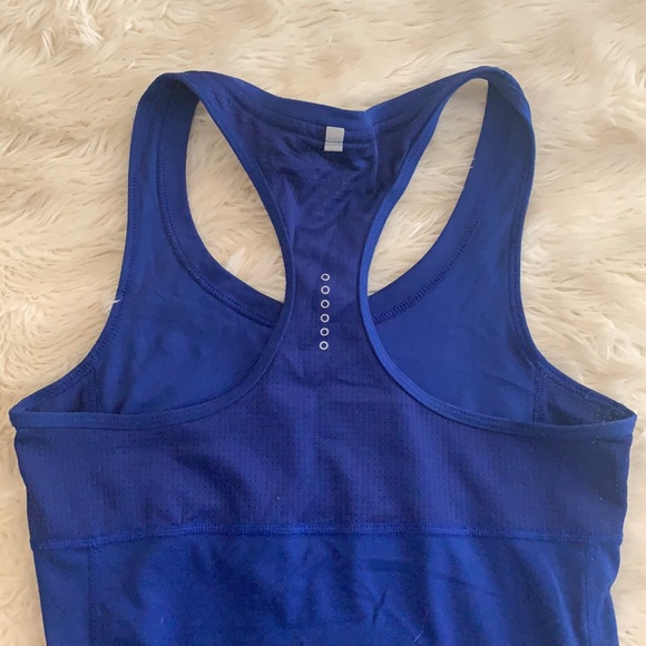 Nike Running dri-fit top- EUC - Picture 3 of 4
